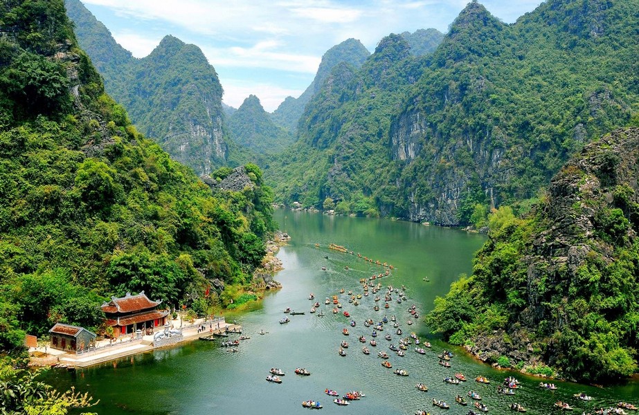 Hoa-Lu-Trang-An